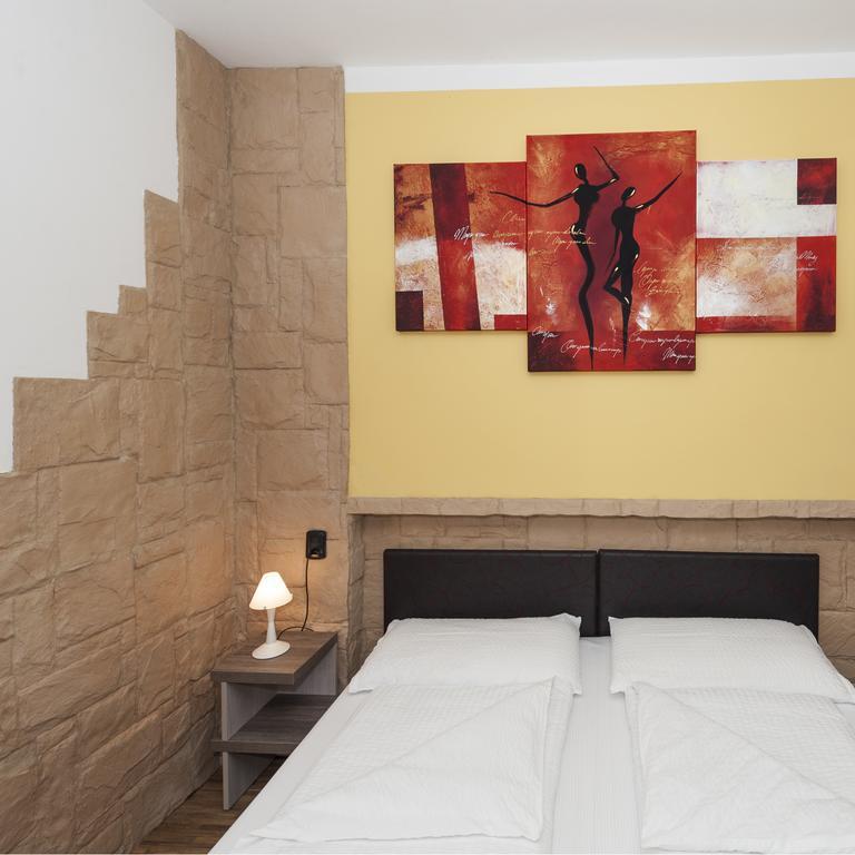 Hotel Garni Ischia マルチェージネ 部屋 写真